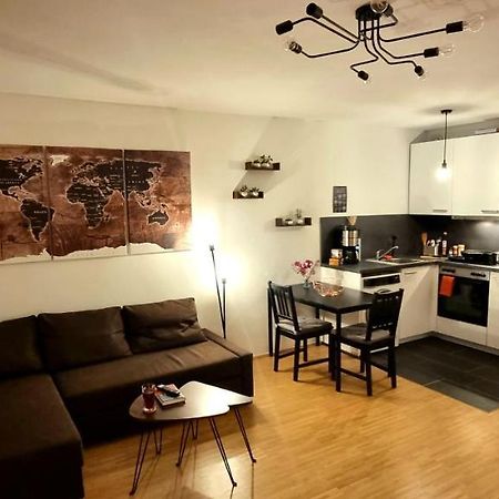 Business Apartment Mit Kuche Fur 1-3 +Netflx+5G Wlan Nahe Der Mhh Im Industrial Design Hannover Dış mekan fotoğraf