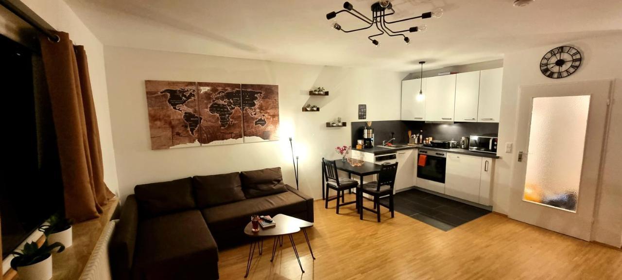 Business Apartment Mit Kuche Fur 1-3 +Netflx+5G Wlan Nahe Der Mhh Im Industrial Design Hannover Dış mekan fotoğraf