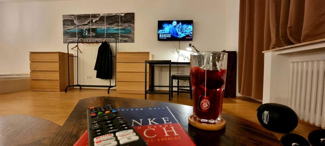 Business Apartment Mit Kuche Fur 1-3 +Netflx+5G Wlan Nahe Der Mhh Im Industrial Design Hannover Dış mekan fotoğraf